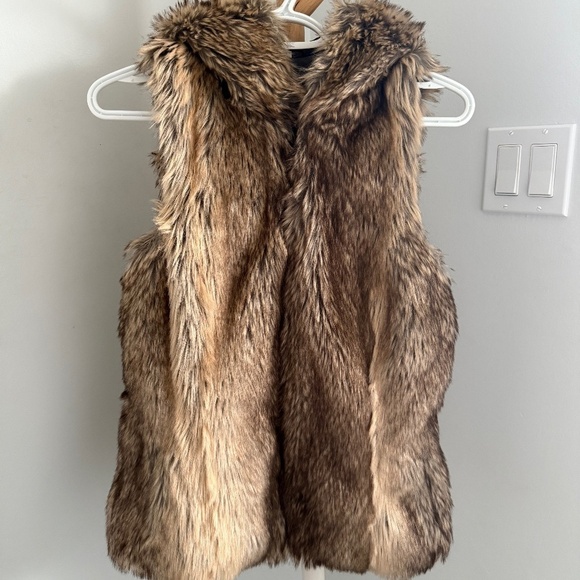ONLY Faux Fur Hooded Vest | Brown | Size XS (Fits Small Too) | Perfect Condition - Picture 1 of 5